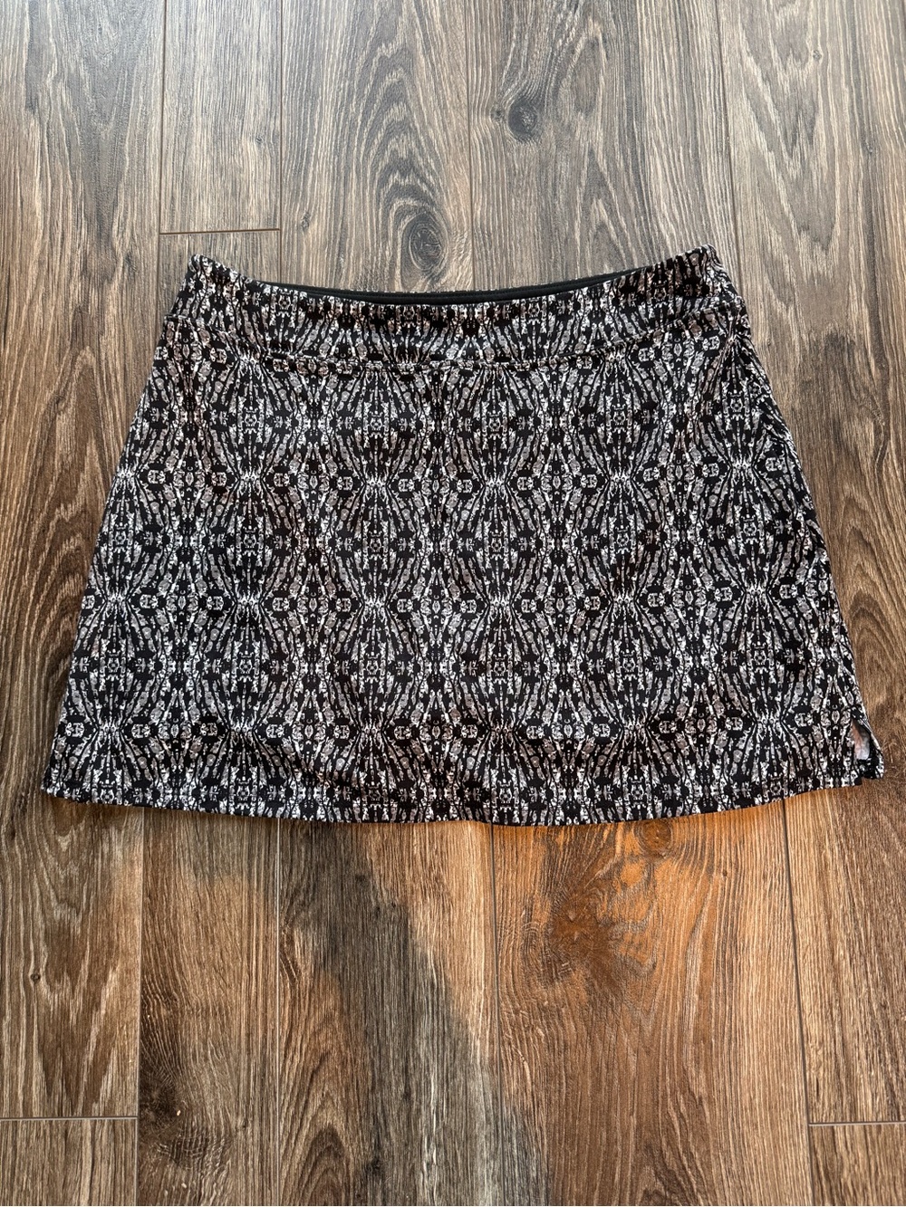 Tranquility skort size medium